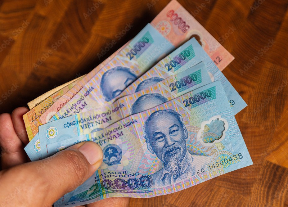 Mơ thấy có người đưa tiền 20 nghìn cho mình